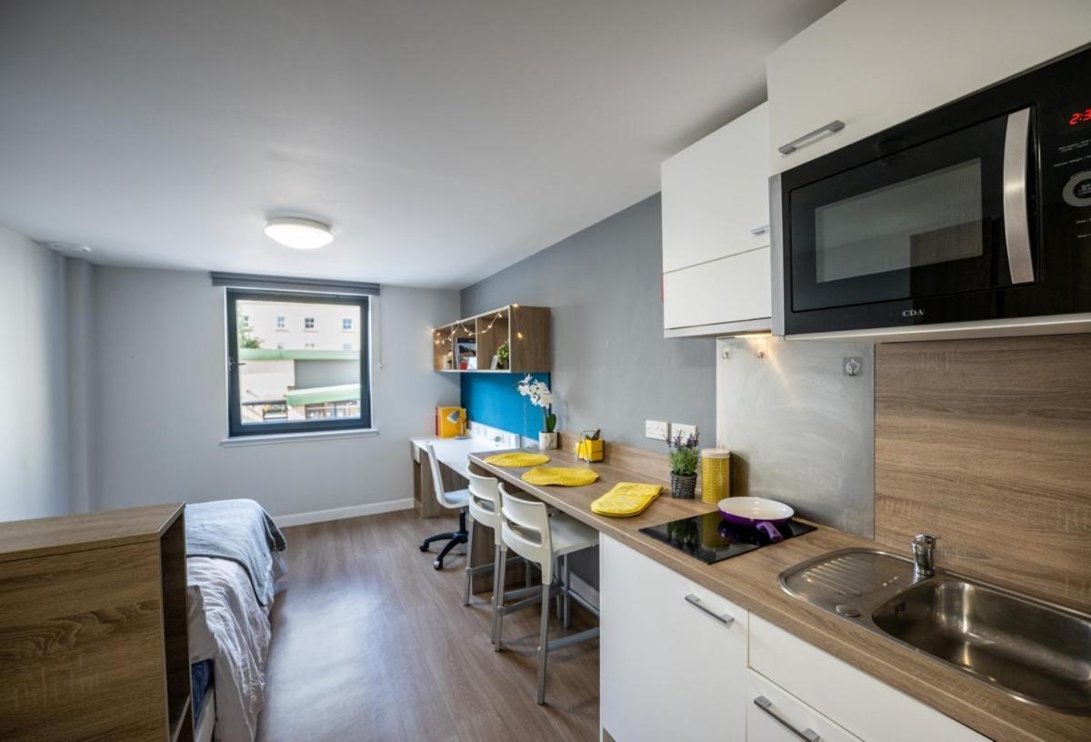 Joivy Affordable Edinburgh - Adults Only Hotel Екстериор снимка
