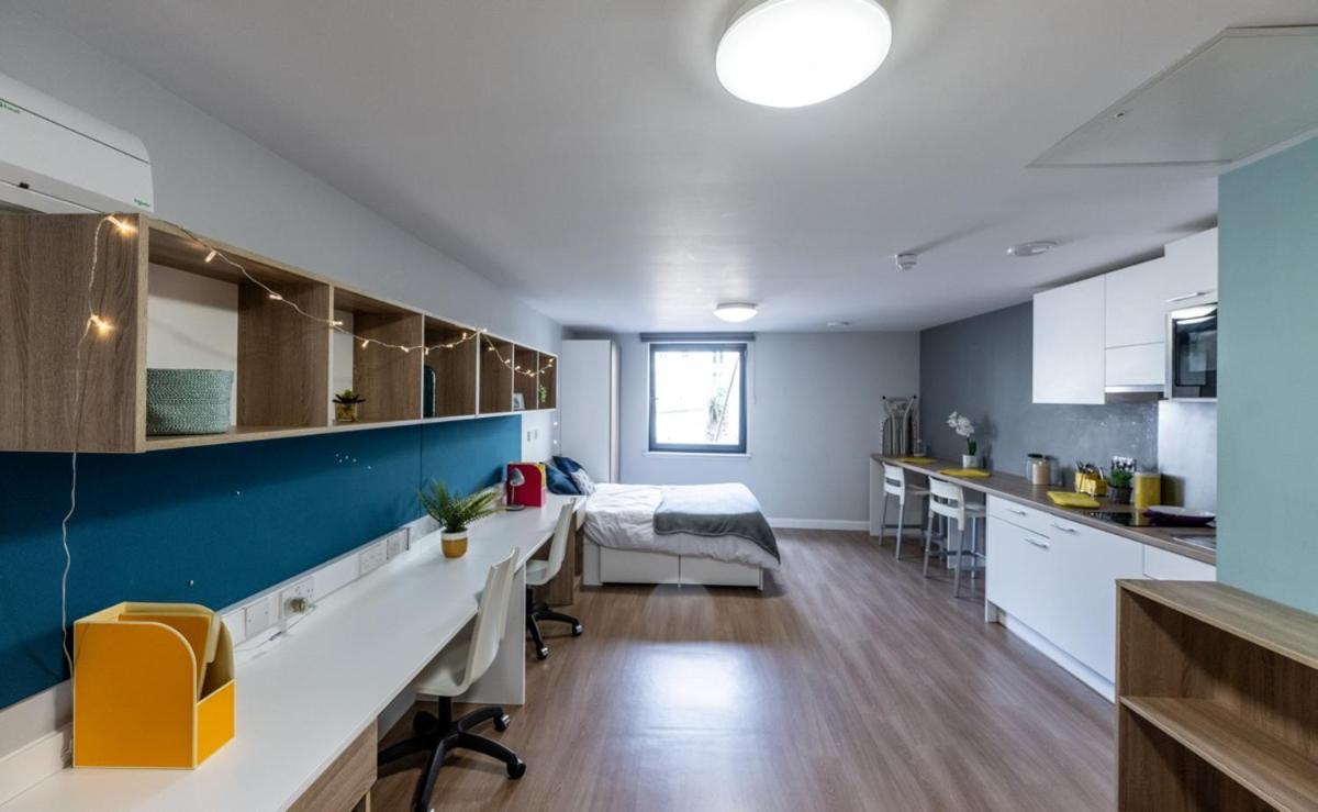 Joivy Affordable Edinburgh - Adults Only Hotel Екстериор снимка